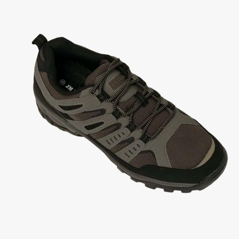 JM Thirty 3 Cedric Hiker