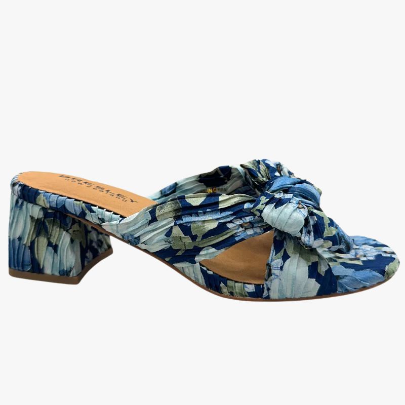 Bresley Aniston Heel