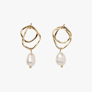 Izoa Serenity Earrings Gold Freshwater Pearl