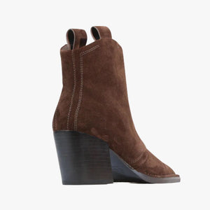 EOS Chey Boot