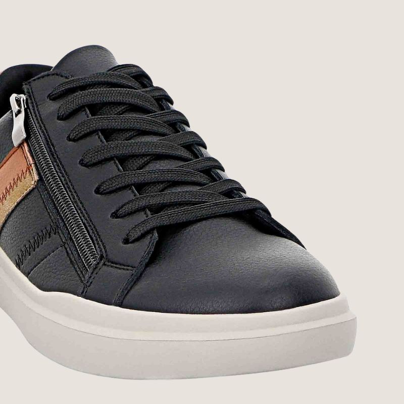 JM Thirty 3 Smither Sneaker