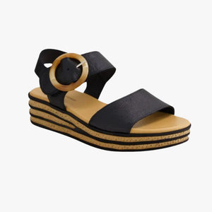 Django and Juliette Cubbie Sandal