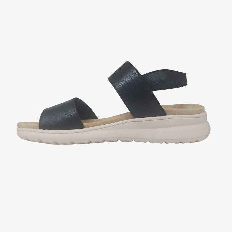 Le Sansa Petal Sandal