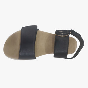 Le Sansa Petal Sandal